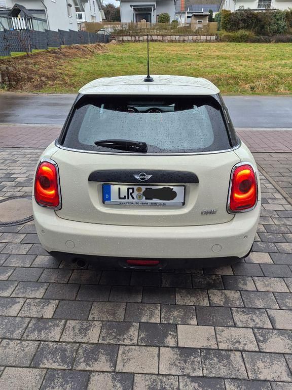 Gebraucht Mini ONE 102 PS (75 kW) 2018 Beige Kleinwagen