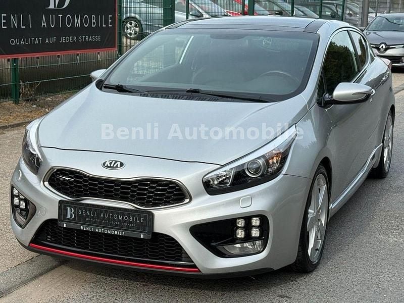 Silber Gebraucht 2015 Kia Ceed GT Coupé | 11.990 € (Fairer Preis) - Bild 1/4