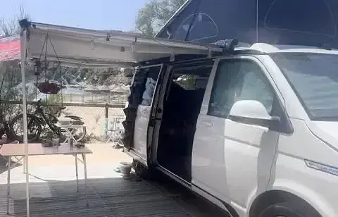 Gebraucht VW California Beach 150 PS (110 kW) 2023 Weiß Van