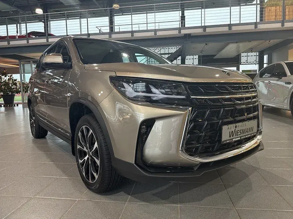 Nouvelle DFSK Forthing 3 170 ch (125 kW) 2026 Gris SUV