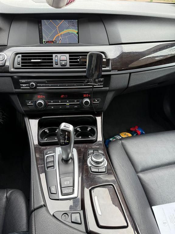 Gebraucht BMW 520 184 PS (135 kW) 2012 Weiß Kombi