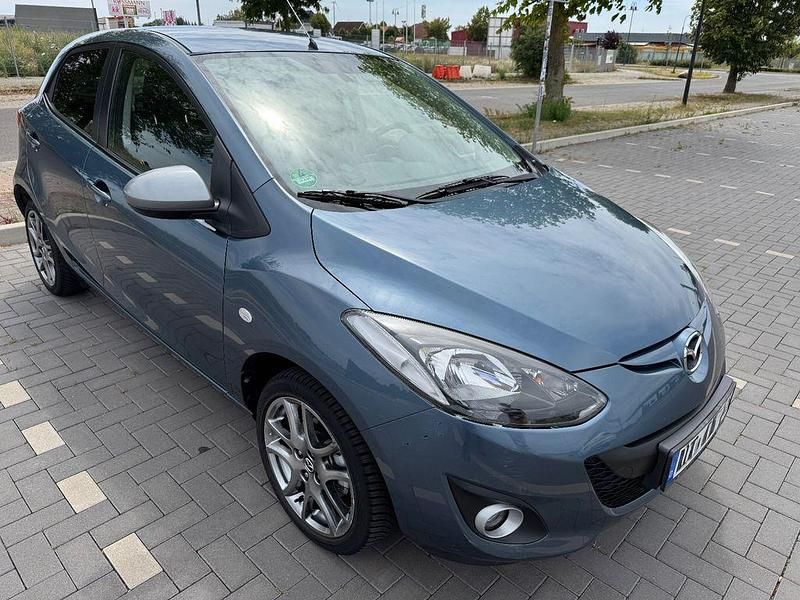 Gebraucht Mazda 2 Sendo 84 PS (61 kW) 2014 Blau Limousine