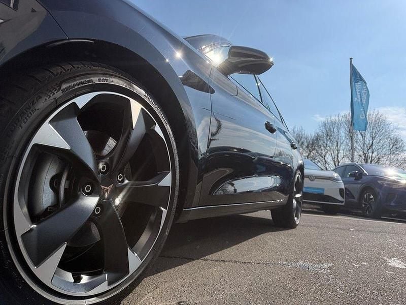 Usata Cupra Leon 150 CV (110 kW) 2025 Nero Berlina