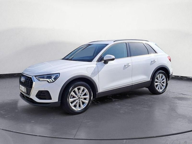 Gebraucht Audi Q3 Basis 245 PS (180 kW) 2022 Weiß SUV