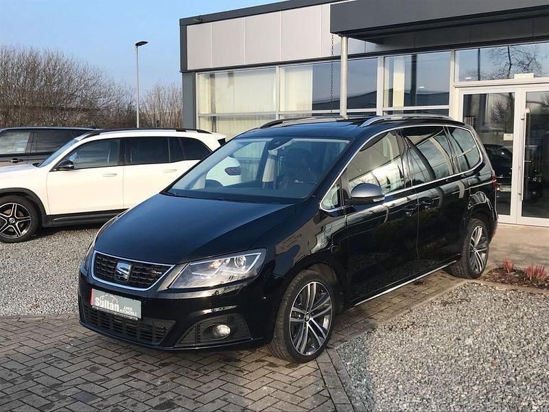 Schwarz Gebraucht 2020 Seat Alhambra FR-Line Van / Kleinbus | 20.899 € (Fairer Preis) - Bild 1/4