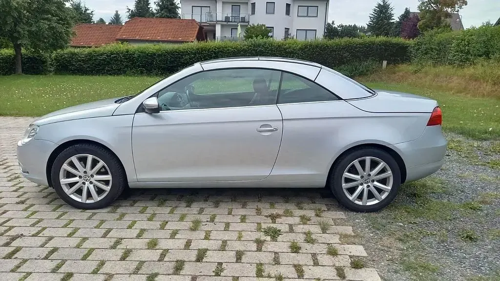 Gebraucht VW Eos Sport 211 PS (155 kW) 2011 Silber Cabrio