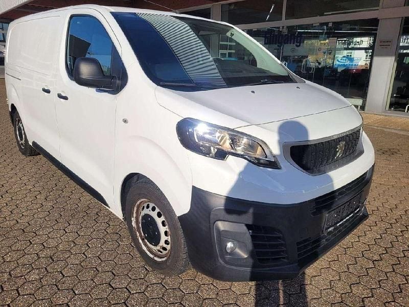 Gebraucht Peugeot Expert Premium 116 PS (85 kW) 2017 Weiss Van