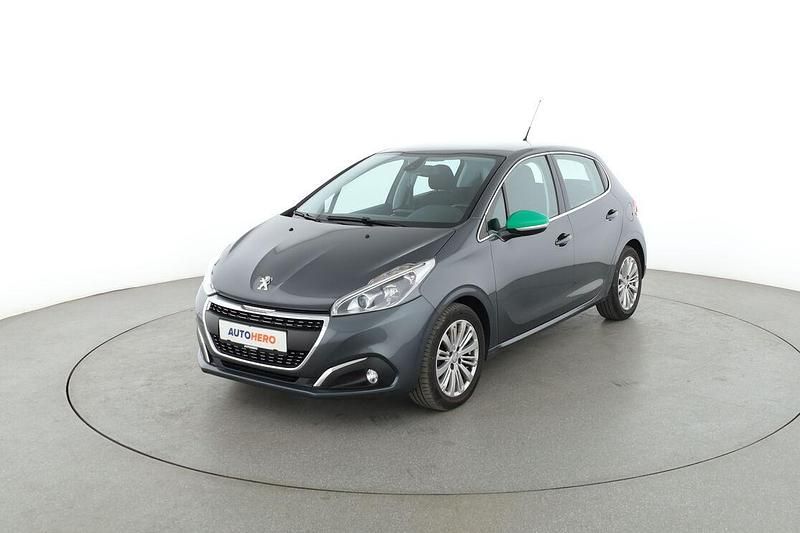 Grau Gebraucht 2016 Peugeot 208 Allure Kleinwagen | 8.690 € (Etwas zu teuer) - Bild 1/3