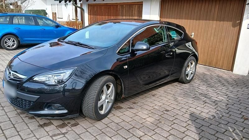 Gebraucht Opel Astra GTC 180 PS (132 kW) 2012 Schwarz Limousine