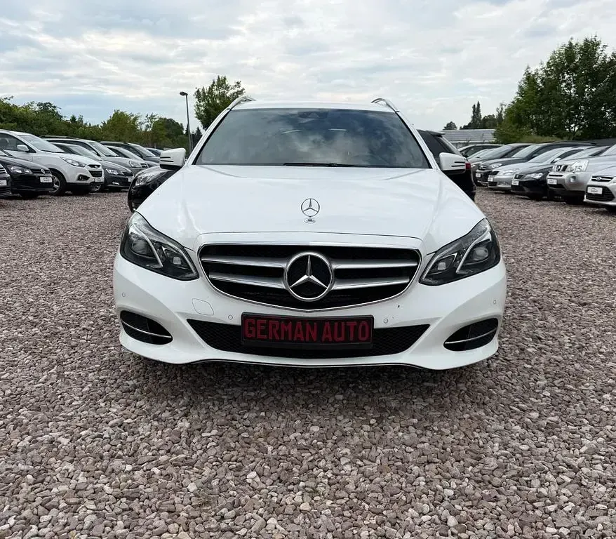 Gebraucht Mercedes E200 136 PS (100 kW) 2014 Weiß Kombi