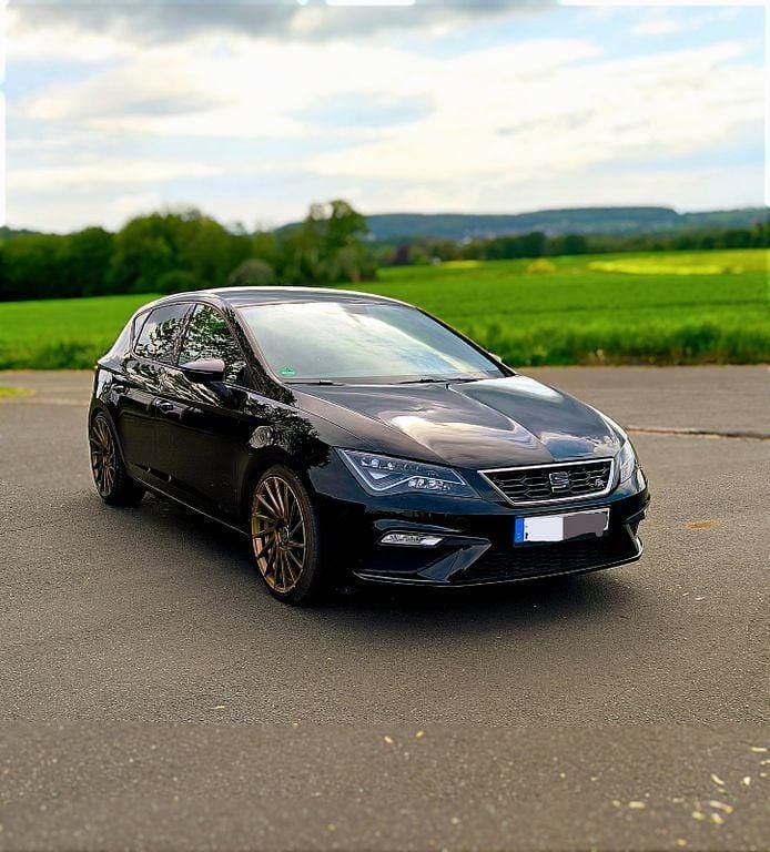 Gebraucht Seat Leon FR 131 PS (96 kW) 2019 Schwarz Limousine