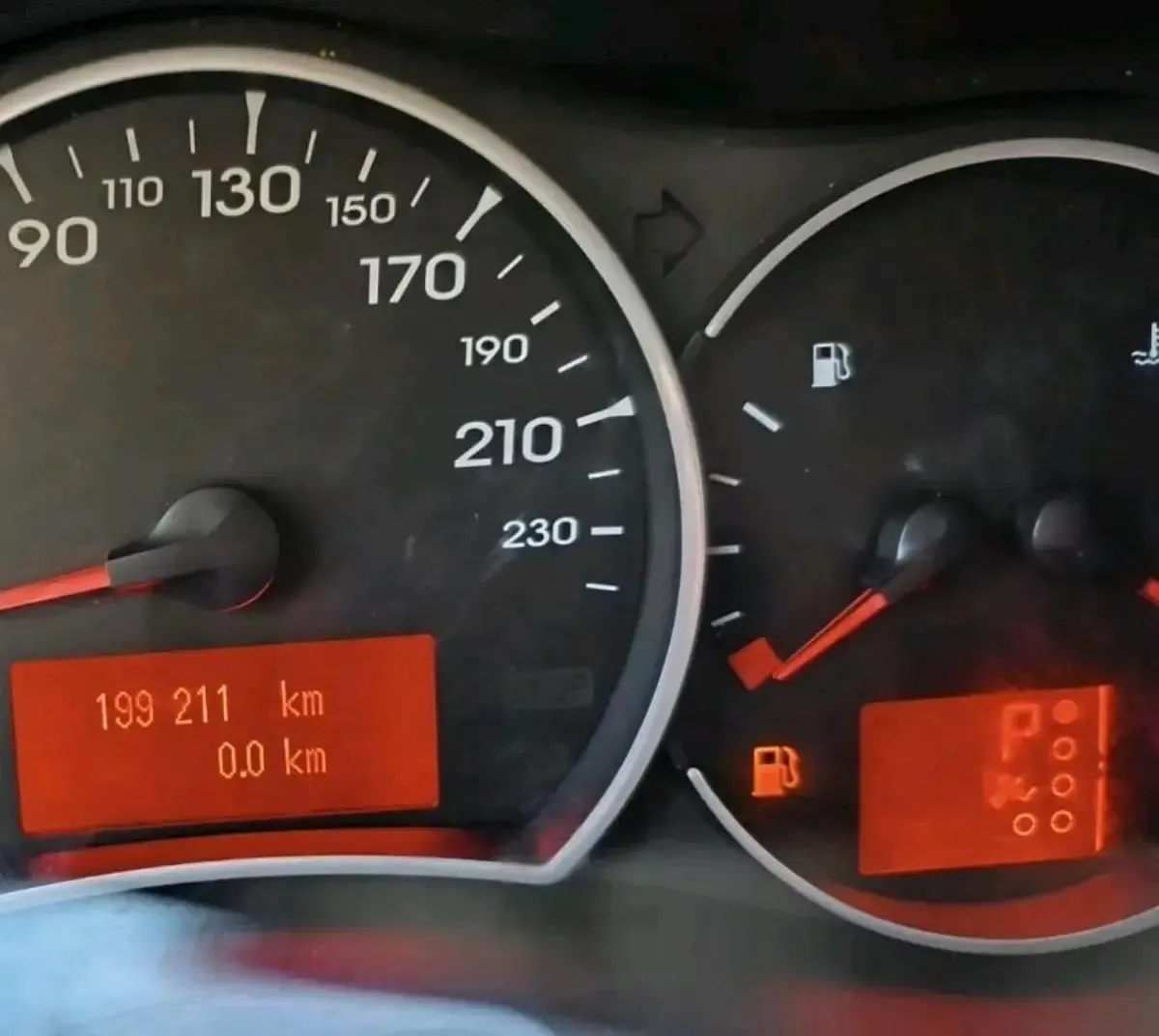 Gebraucht Renault Koleos 150 PS (110 kW) 2009 Silber SUV