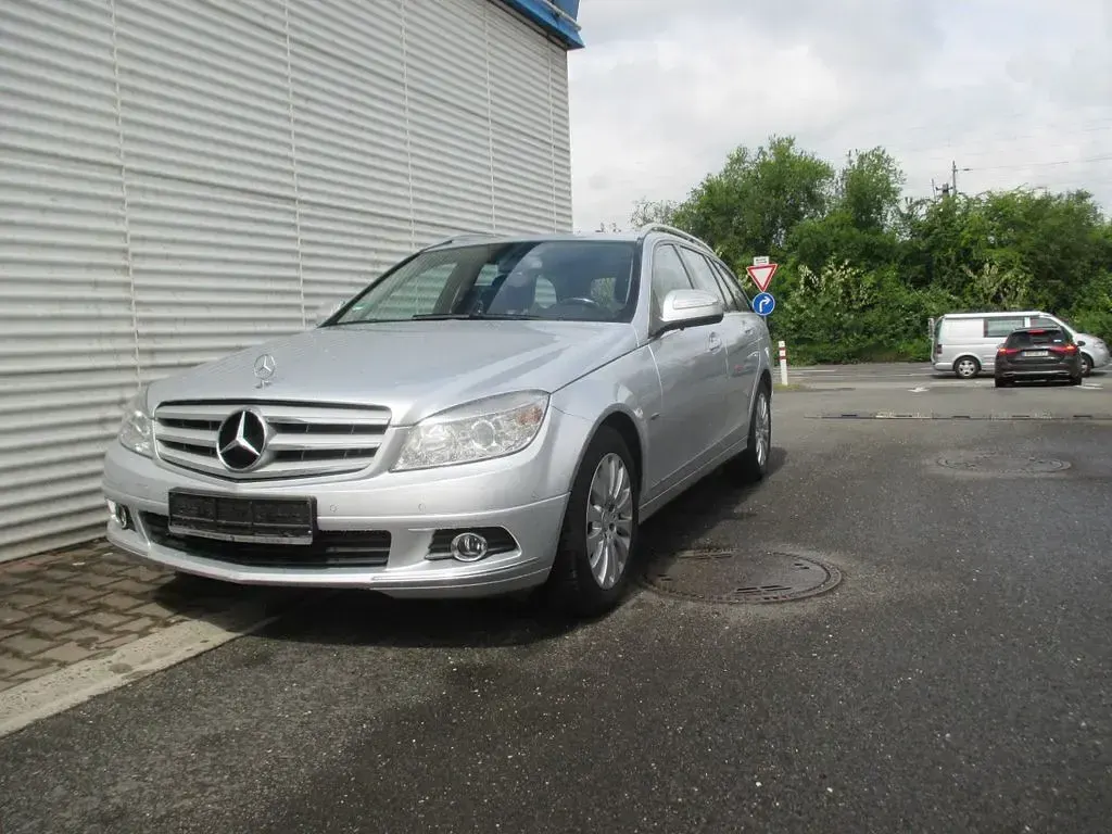 Gebraucht Mercedes C180 156 PS (114 kW) 2008 Silber Kombi