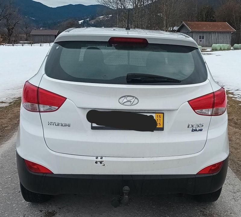 Gebraucht Hyundai ix35 Trend 135 PS (99 kW) 2015 Weiß SUV