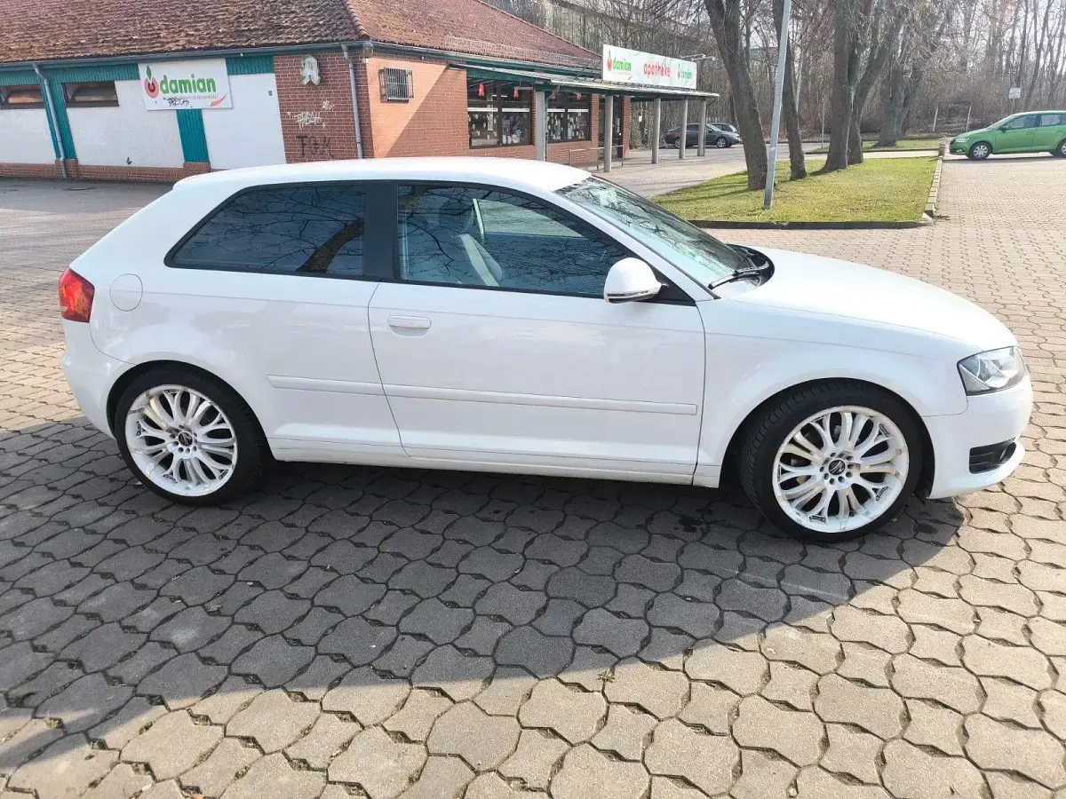 Używany Audi A3 102 KM (75 kW) 2010 Biały Hatchback