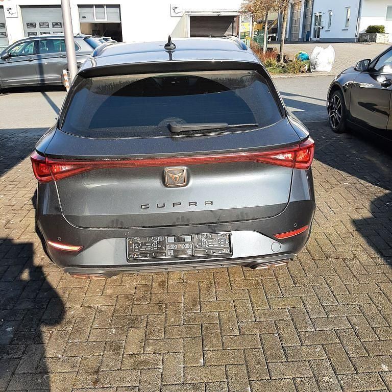 Gebraucht Cupra Leon VZ 150 PS (110 kW) 2024 Schwarz Limousine