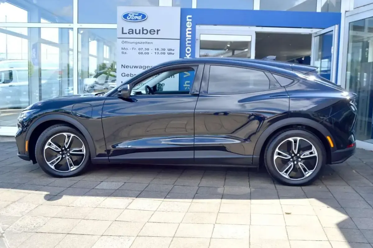 Gebraucht Ford Mustang Mach-E S 202 kW (276 PS) 2025 Schwarz SUV
