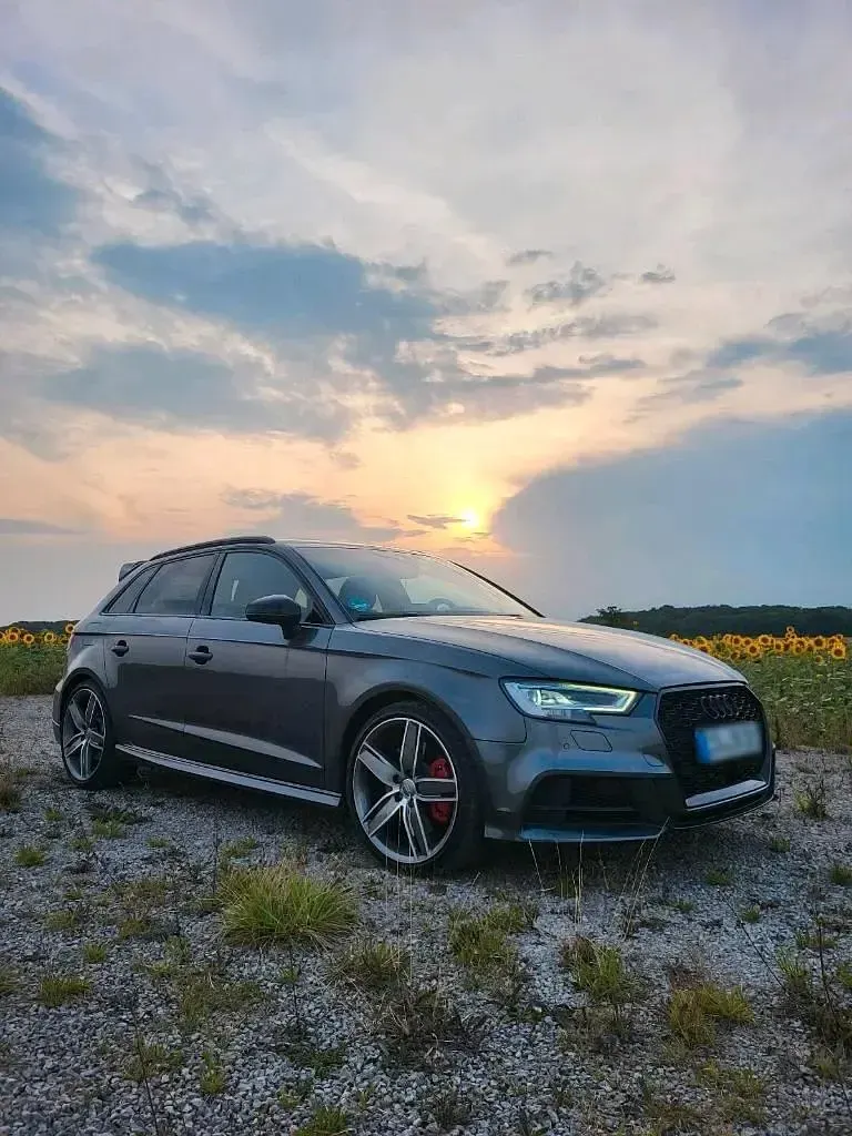 Gebraucht Audi S3 370 PS (272 kW) 2019 Grau Limousine
