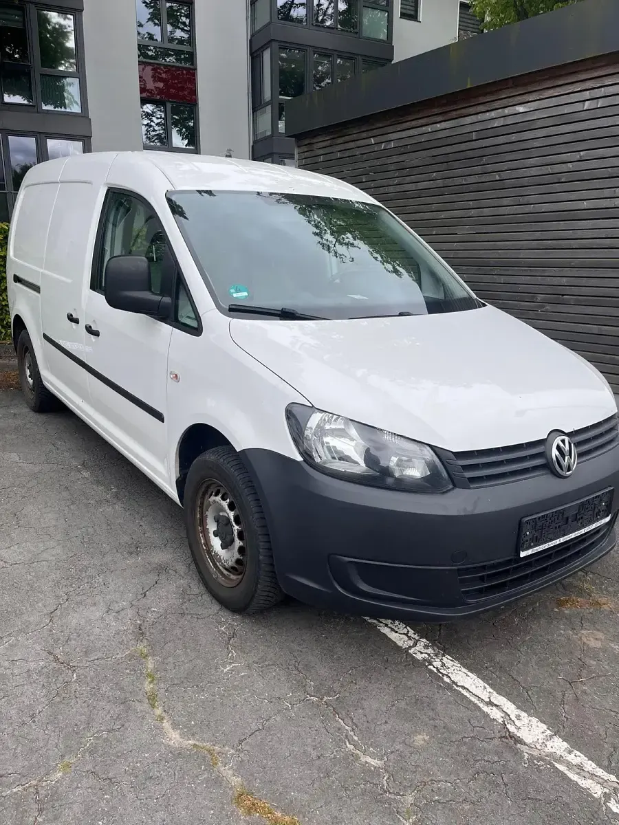 Second-hand VW Caddy 102 CP (75 kW) 2013 Alb Monovolum