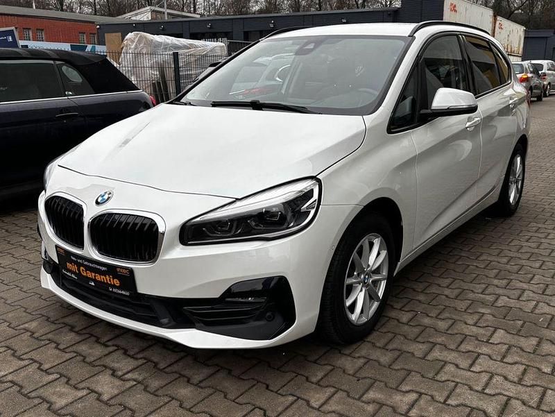 Gebraucht BMW 220 Sport Line 192 PS (141 kW) 2021 Weiß Limousine