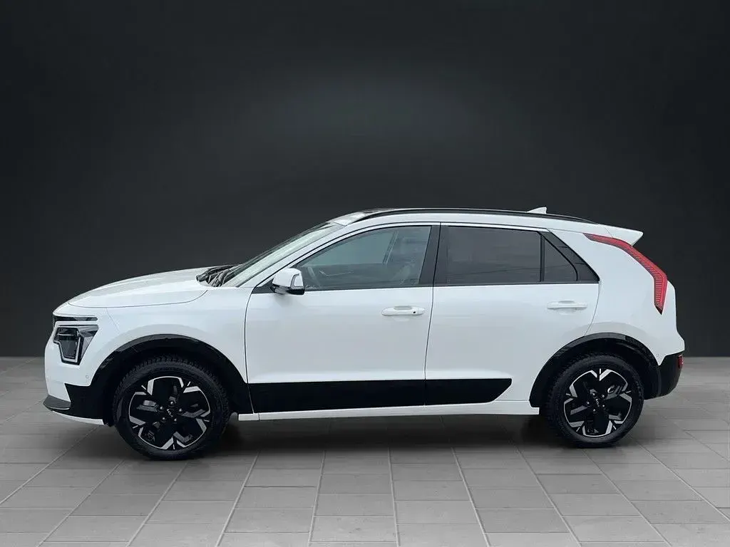 Gebraucht Kia e-Niro Inspiration 150 kW (204 PS) 2024 Snow white pearl (metallic) SUV