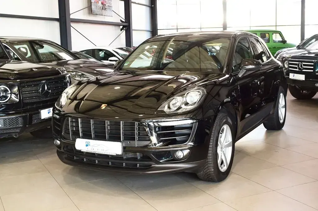 Używany Porsche Macan 252 KM (185 kW) 2017 Czarny SUV