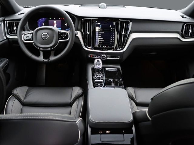 Gebraucht Volvo S60 455 PS (334 kW) 2024 Grau Limousine