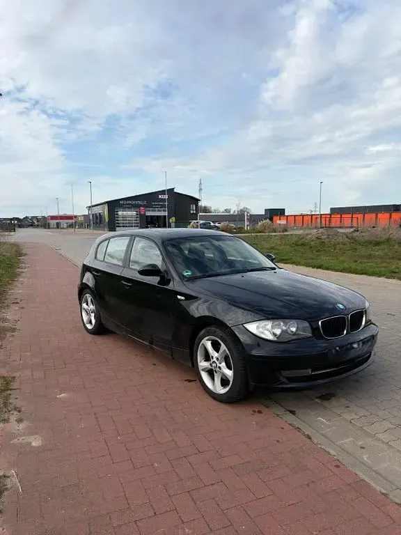 Gebraucht BMW 118 150 PS (110 kW) 2007 Schwarz Kleinwagen
