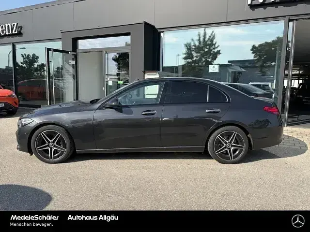 Gebraucht Mercedes C300 AMG 265 PS (194 kW) 2023 Graphitgrau Limousine