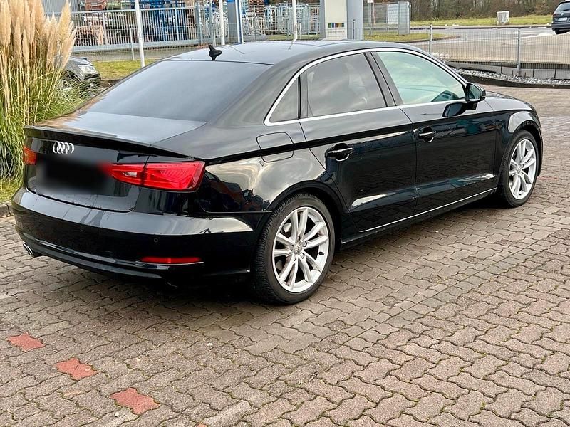 Używany Audi A3 150 KM (110 kW) 2014 Czarny Sedan/Limuzyna
