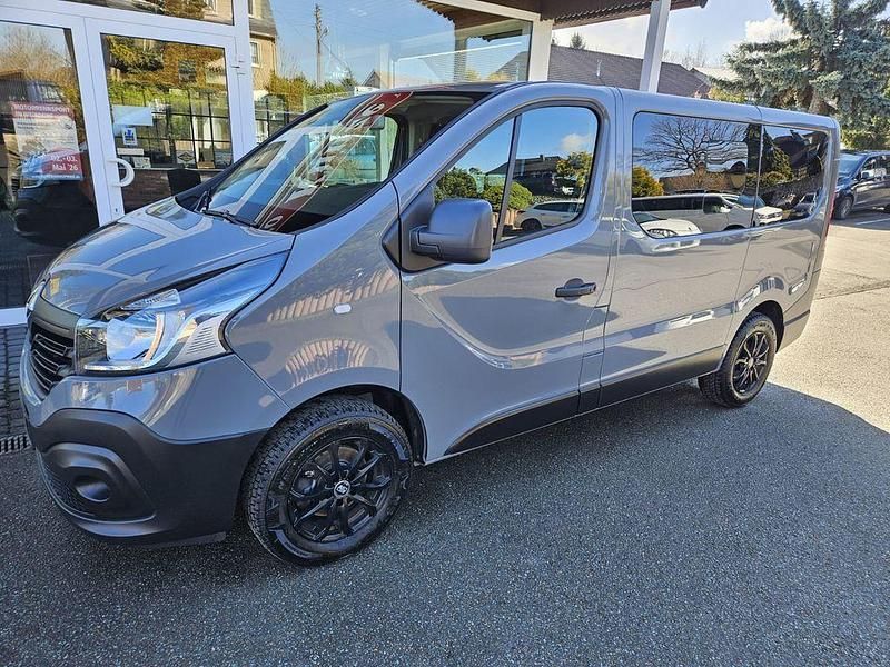 Gebraucht Renault Trafic 121 PS (88 kW) 2019 Grau Van / Kleinbus
