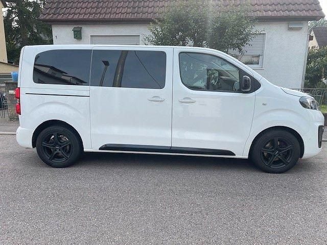 Gebraucht Opel Zafira Life 177 PS (130 kW) 2020 Weiß Van / Kleinbus