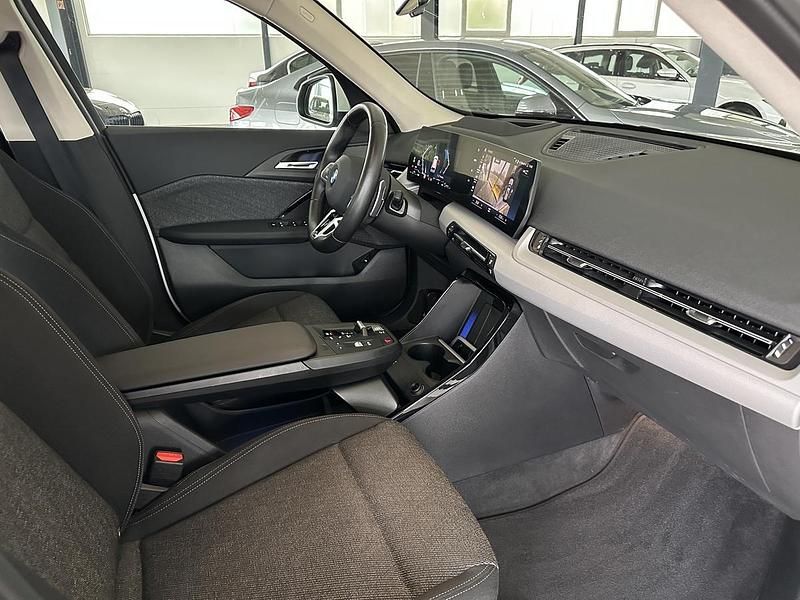 Gebraucht BMW X1 Performance 218 PS (160 kW) 2023 Weiß SUV