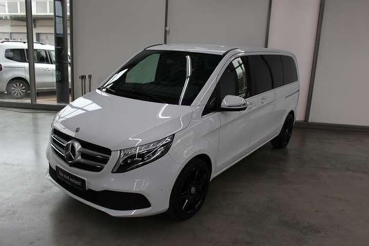 Gebraucht Mercedes V300 Avantgarde Edition 239 PS (175 kW) 2019 Van / Kleinbus