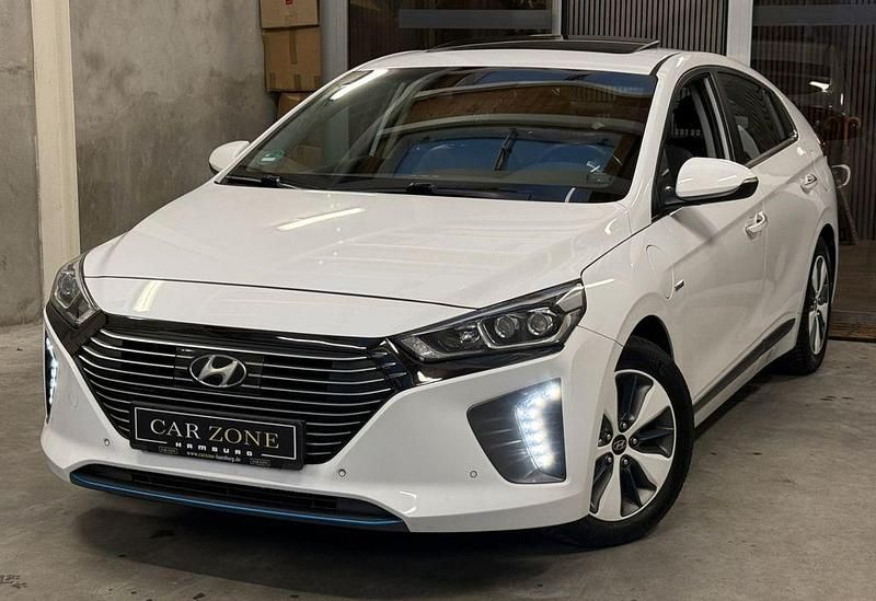 Weiß Gebraucht 2017 Hyundai Ioniq Premium Limousine | 13.480 € (Fairer Preis) - Bild 1/4