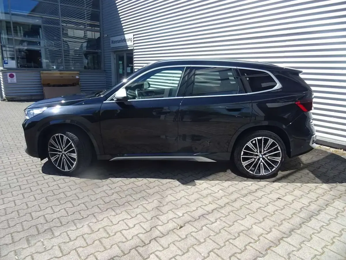 Gebraucht BMW X1 xLine 218 PS (160 kW) 2024 Saphirschwarz metallic SUV