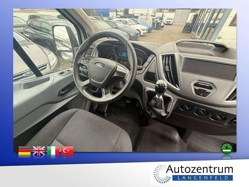 Gebraucht Ford Transit 131 PS (96 kW) 2018 Weiß Van / Kleinbus