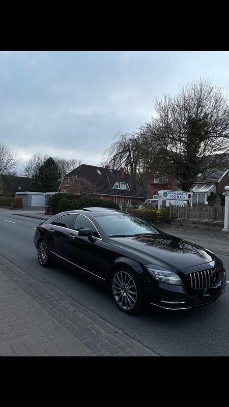 Schwarz Gebraucht 2013 Mercedes CLS350 Coupé | 19.999 € (Fairer Preis) - Bild 1/4