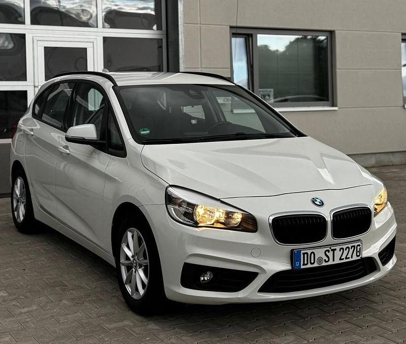 Gebraucht BMW 218 Active Tourer 136 PS (100 kW) 2014 Weiß Van / Kleinbus