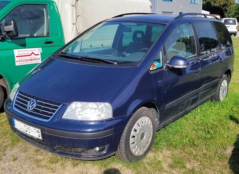 Blau Gebraucht 2009 VW Sharan Van / Kleinbus | 1.650 € (Superpreis) - Bild 1/4