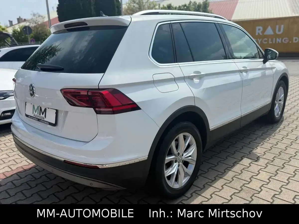 Gebraucht VW Tiguan Highline 150 PS (110 kW) 2018 Pure white SUV