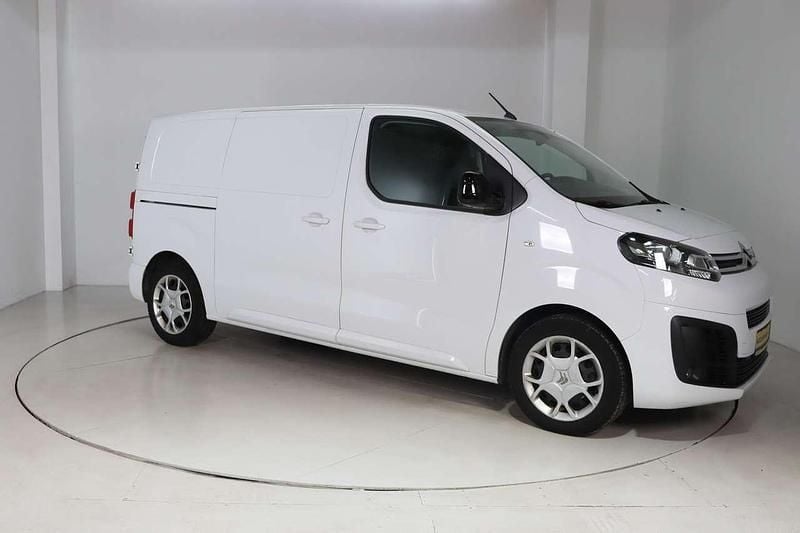 Gebraucht Citroën Jumpy 120 PS (88 kW) 2022 Weiß Van / Kleinbus