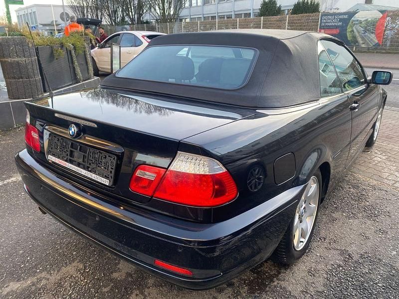 Gebraucht BMW 318 Cabriolet Performance 143 PS (105 kW) 2003 Schwarz Cabrio