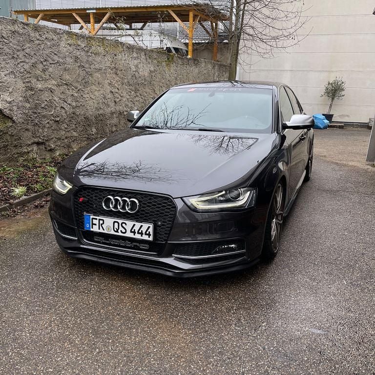 Grau Gebraucht 2012 Audi S4 Design Limousine | 22.000 € (Fairer Preis) - Bild 1/4