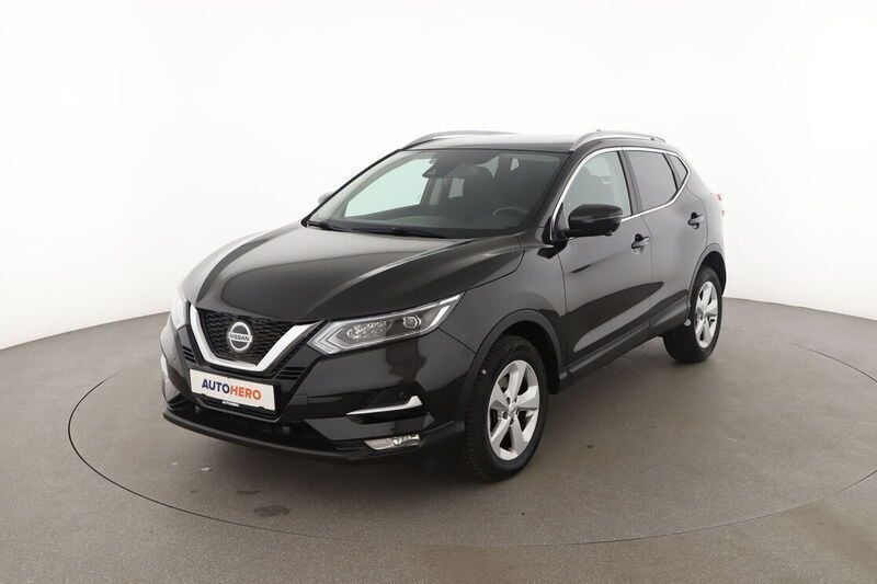 Schwarz Gebraucht 2020 Nissan Qashqai N-Connecta SUV | 19.370 € (Fairer Preis) - Bild 1/4