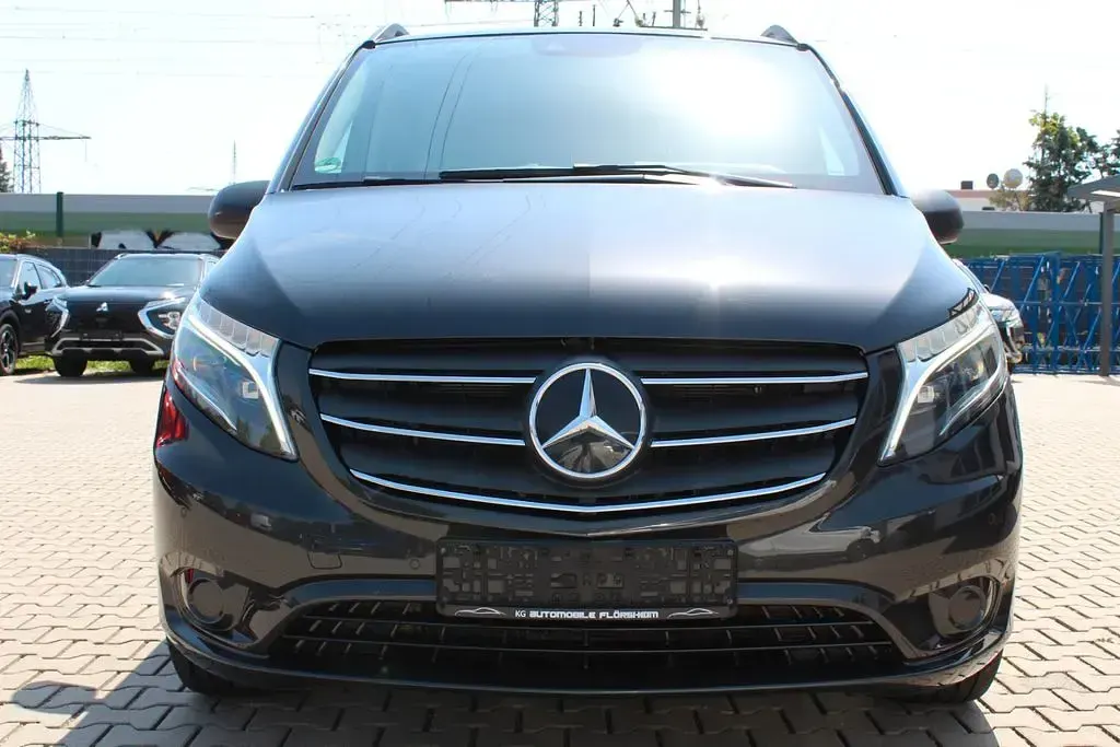 Gebraucht Mercedes Vito 237 PS (174 kW) 2021 Grau Van