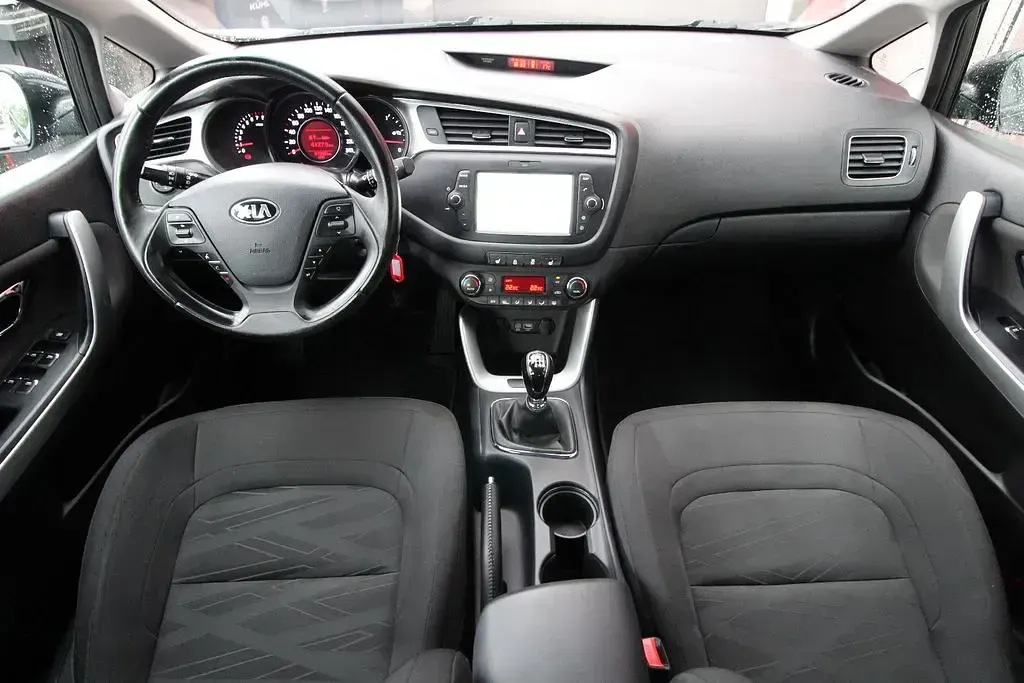 Occasion Kia Ceed 99 ch (72 kW) 2018 Gris Citadine