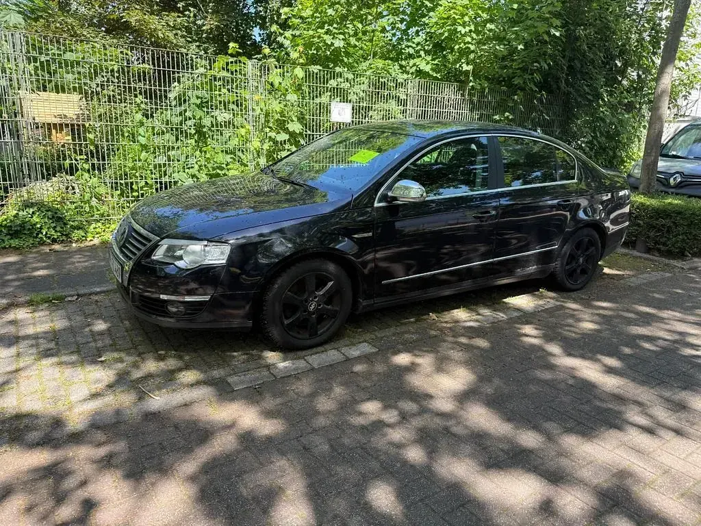 Używany VW Passat Highline 150 KM (110 kW) 2007 Czarny Sedan/Limuzyna