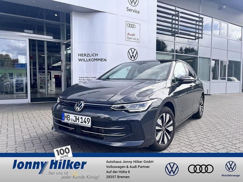 Grau Gebraucht 2024 VW Golf VIII Goal Limousine | 25.990 € (Guter Preis) - Bild 1/4