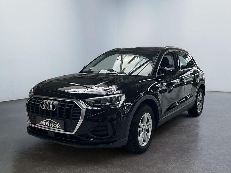 Mythosschwarz Gebraucht 2020 Audi Q3 Basis SUV | 30.207 € (Etwas zu teuer) - Bild 1/4